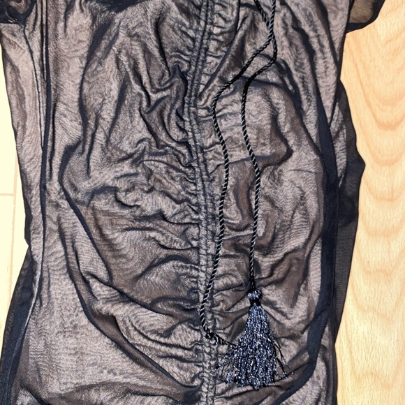 Fashion Nova black ruched dress - Picture 4 of 4